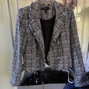 Plaid patterned blazer with pearl buttons